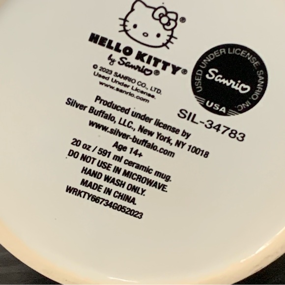 Happy Halloween Hello Kitty 20oz Witch on Broom Mug - Black Cat Moon Bats - Picture 9 of 9